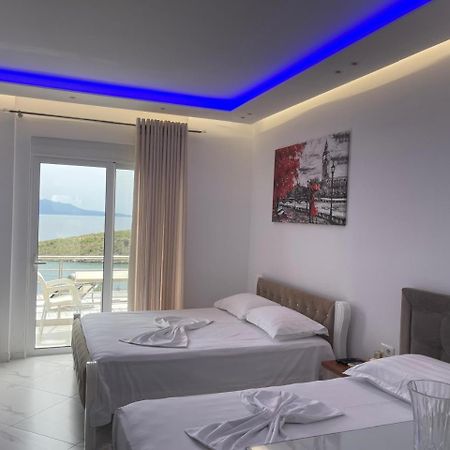 Villa Eden Breeze ซารานเดอ ภายนอก รูปภาพ