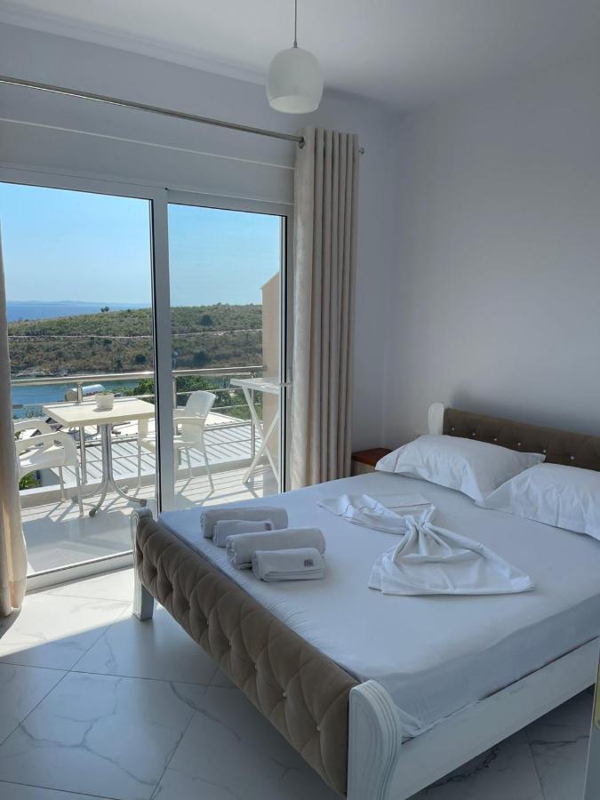 Villa Eden Breeze ซารานเดอ ภายนอก รูปภาพ