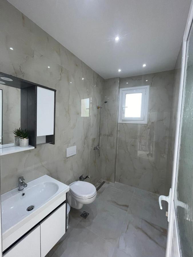Villa Eden Breeze ซารานเดอ ภายนอก รูปภาพ