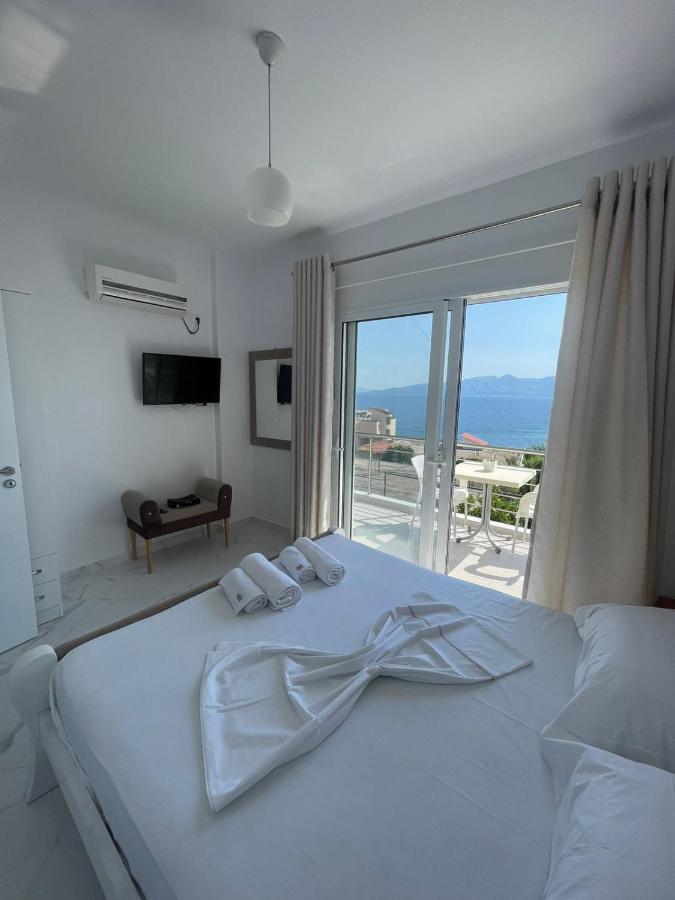 Villa Eden Breeze ซารานเดอ ภายนอก รูปภาพ