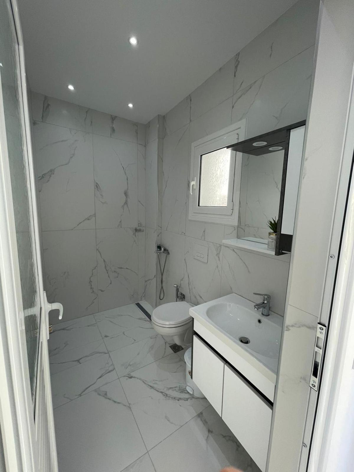 Villa Eden Breeze ซารานเดอ ภายนอก รูปภาพ