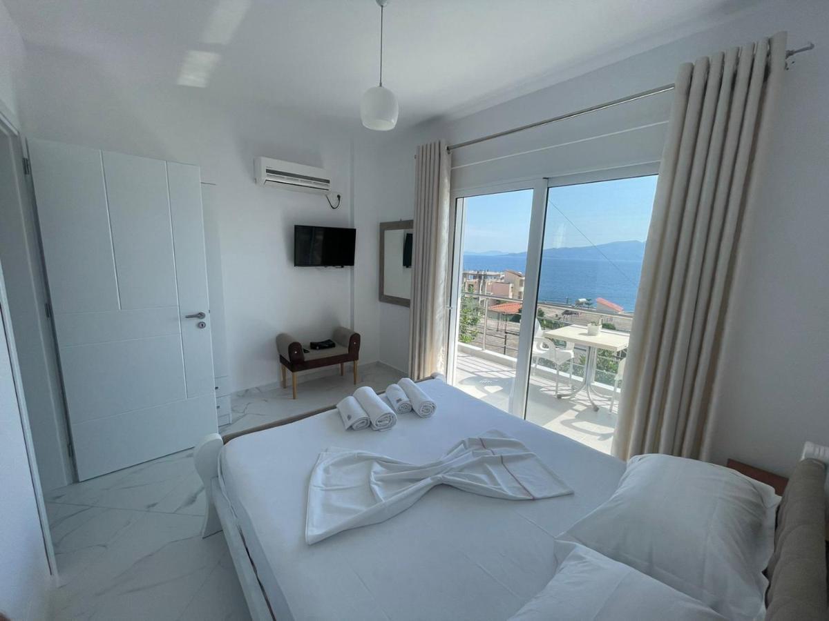 Villa Eden Breeze ซารานเดอ ภายนอก รูปภาพ
