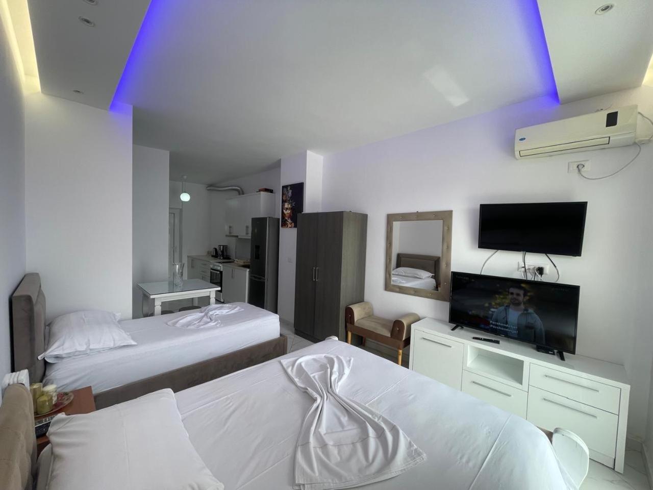 Villa Eden Breeze ซารานเดอ ภายนอก รูปภาพ