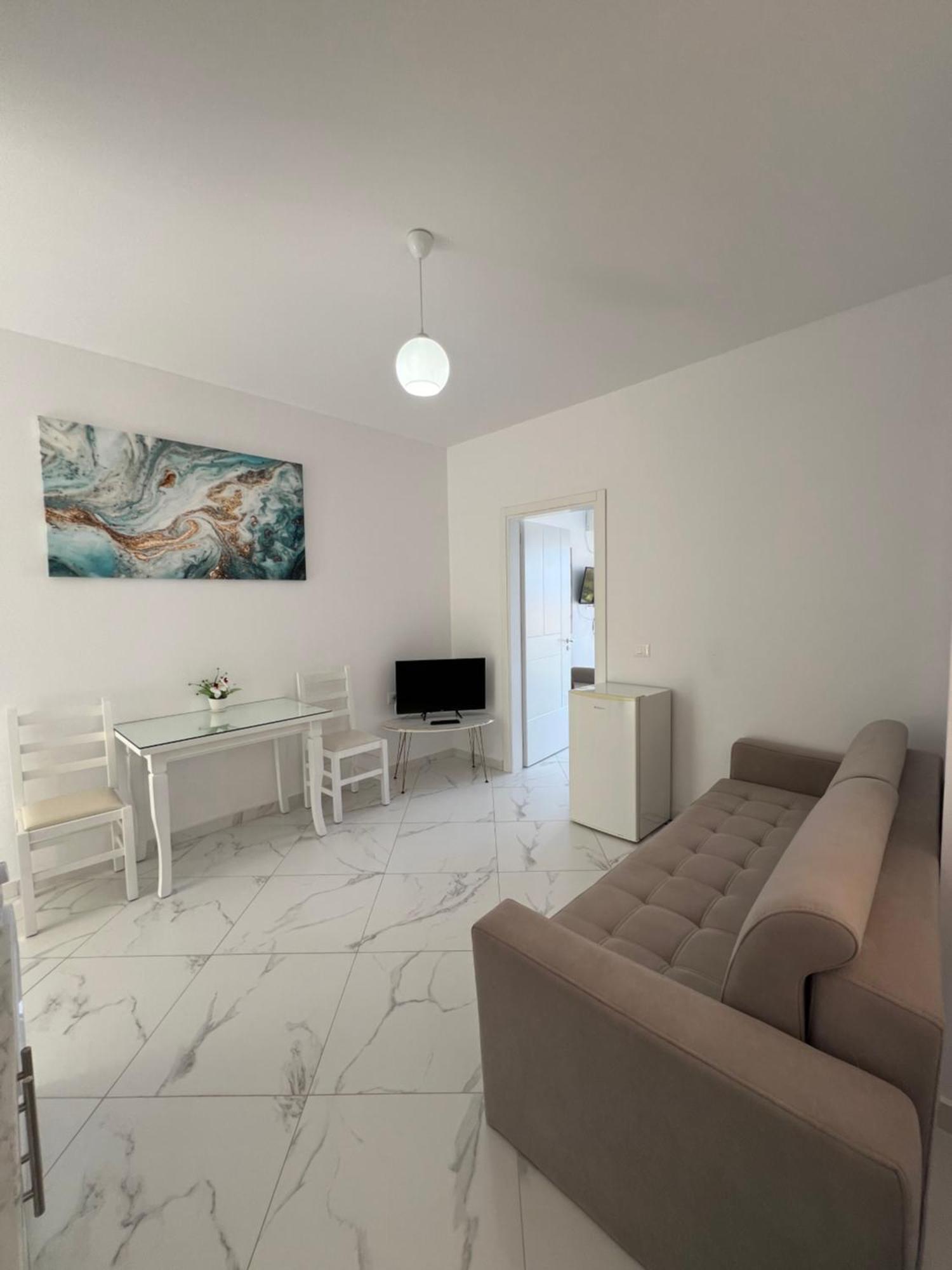 Villa Eden Breeze ซารานเดอ ภายนอก รูปภาพ